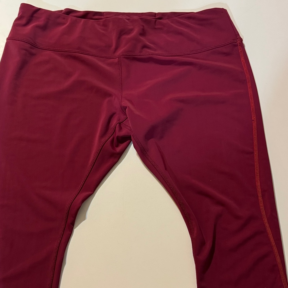 Brooks women’s Burgundy Leggings